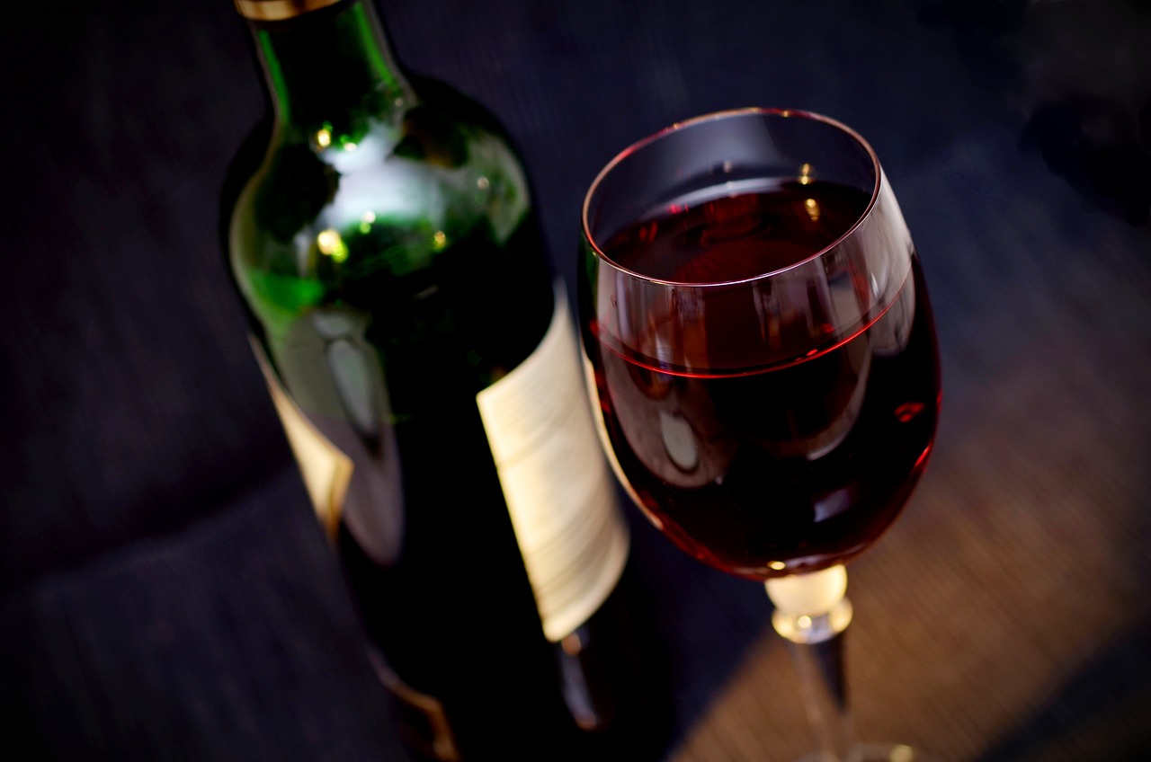 Korzyści z czerwonego wina – naturalne lekarstwo na problemy zdrowotne